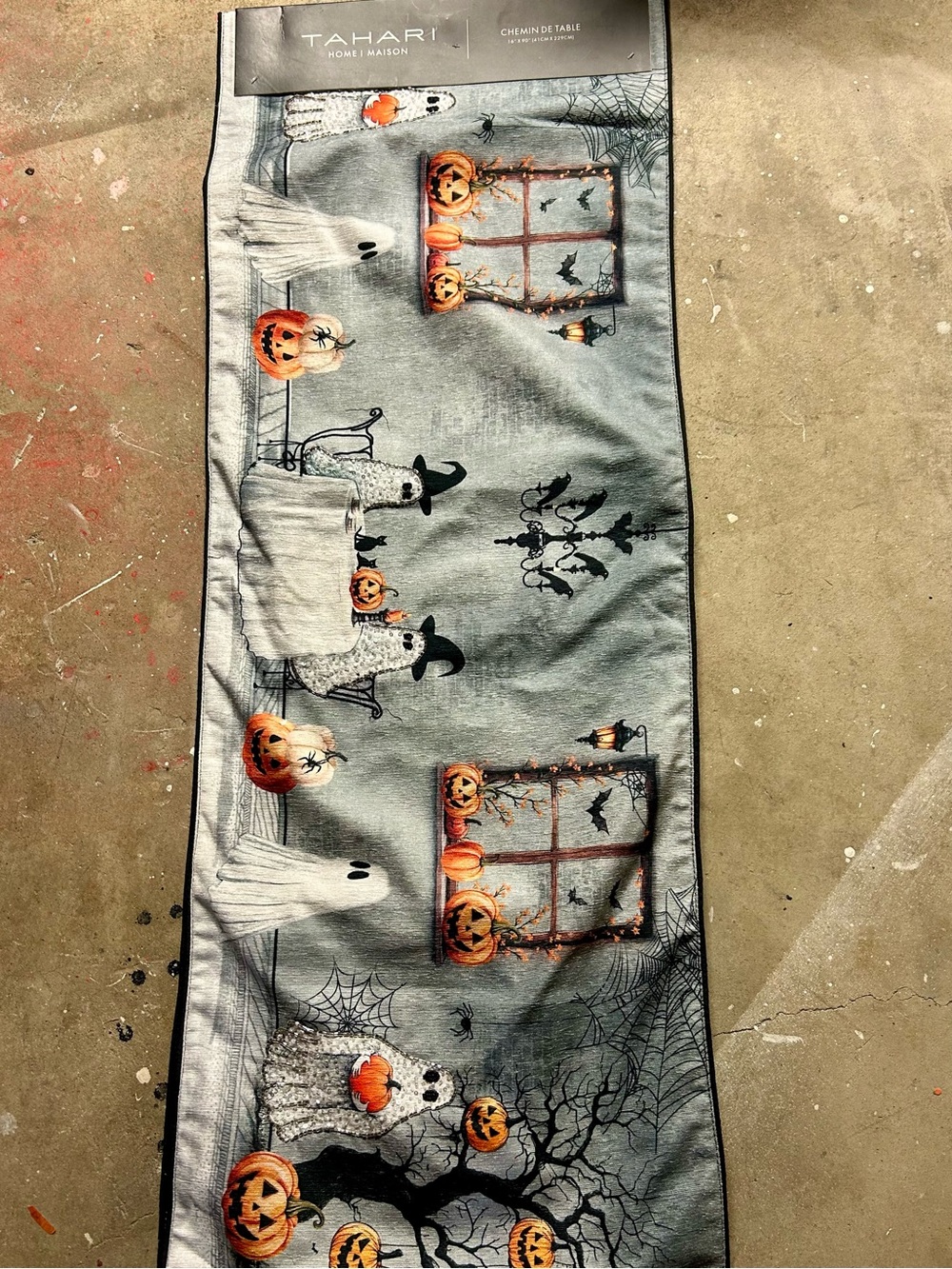 Beautiful Tahari Halloween ghost table runner